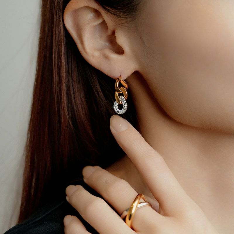 Elisabetta Franchi 上品 ローズチャーム イヤリング ミックスチェーンシャイニーイヤリング | STELLAR HOLLYWOOD