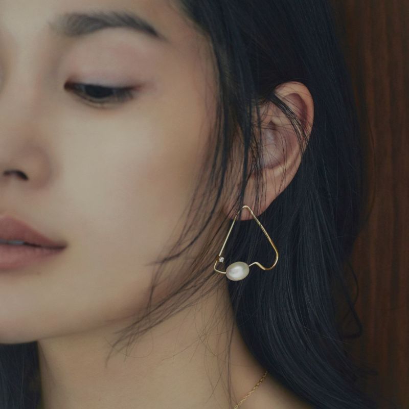 STELLA HOLLYWOOD ピアス STELLA HOLLYWOOD ビジューラインパールピアス